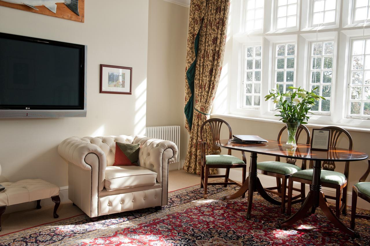Goldsborough Hall แนร์สเบอเรอ ภายนอก รูปภาพ
