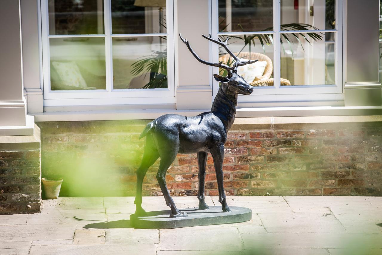 Goldsborough Hall แนร์สเบอเรอ ภายนอก รูปภาพ